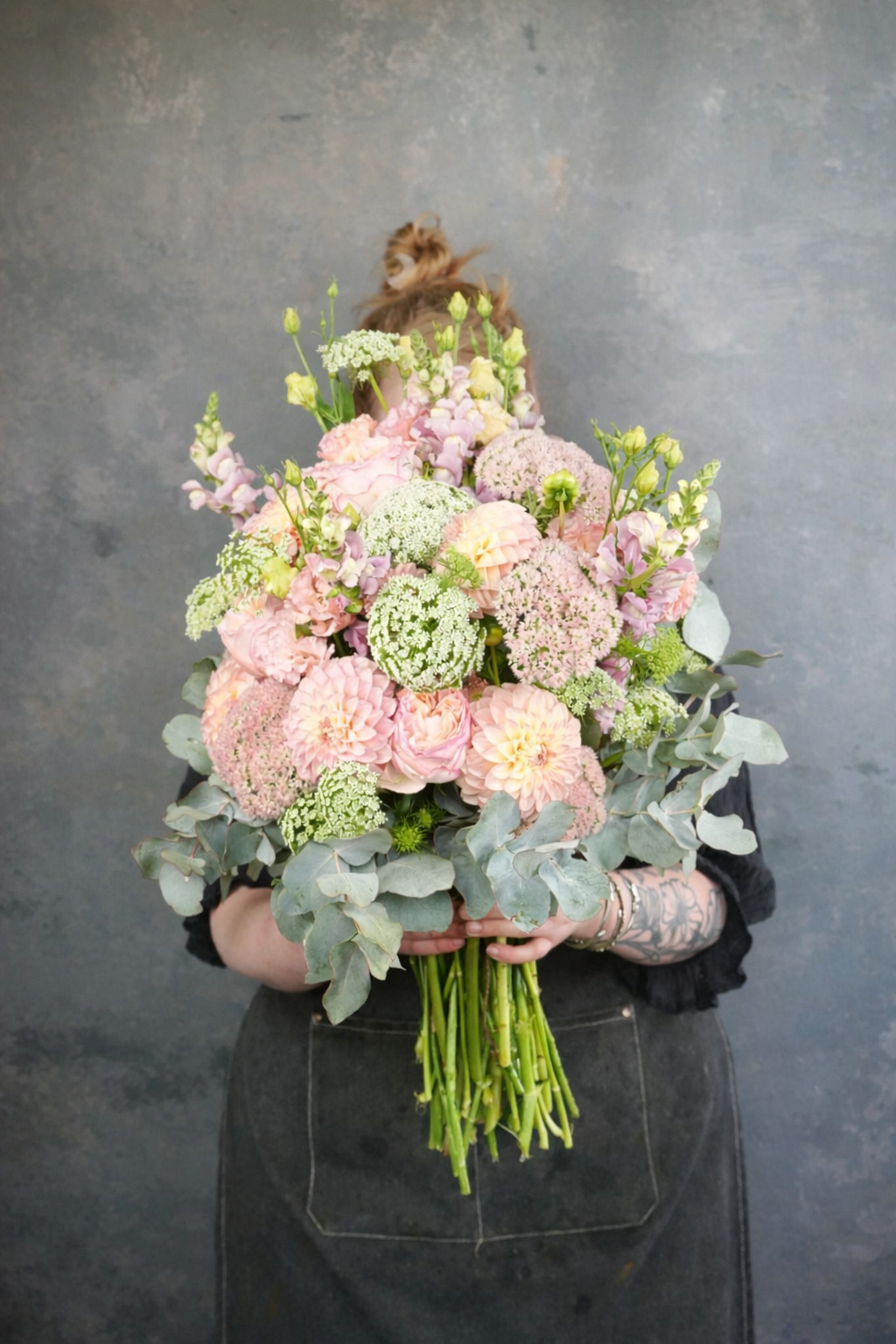 Finding a Flower Shop in Melbourne CBD That Actually Delivers on Time