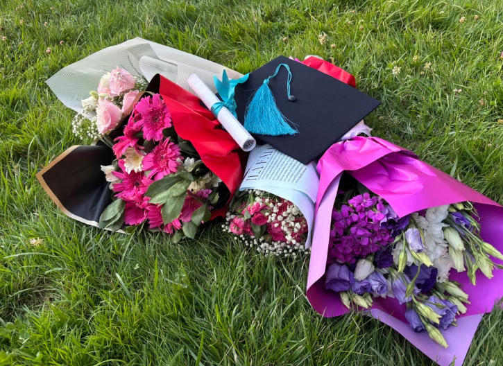 Graduation Flowers Melbourne: What to Send and Why It Matters